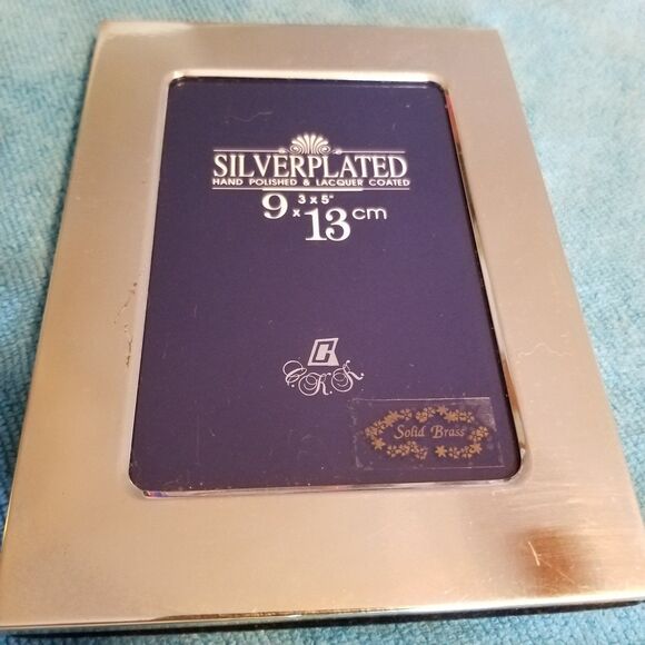 C.K.K. Solid brass silver plated picture frame for 3x5 photo - Picture 1 of 6